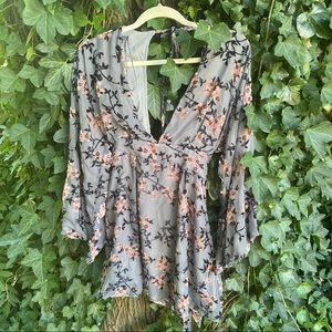 Cherry Blossom 🌸 V Neck Blouse Dress ❤️ Valentine’s Day